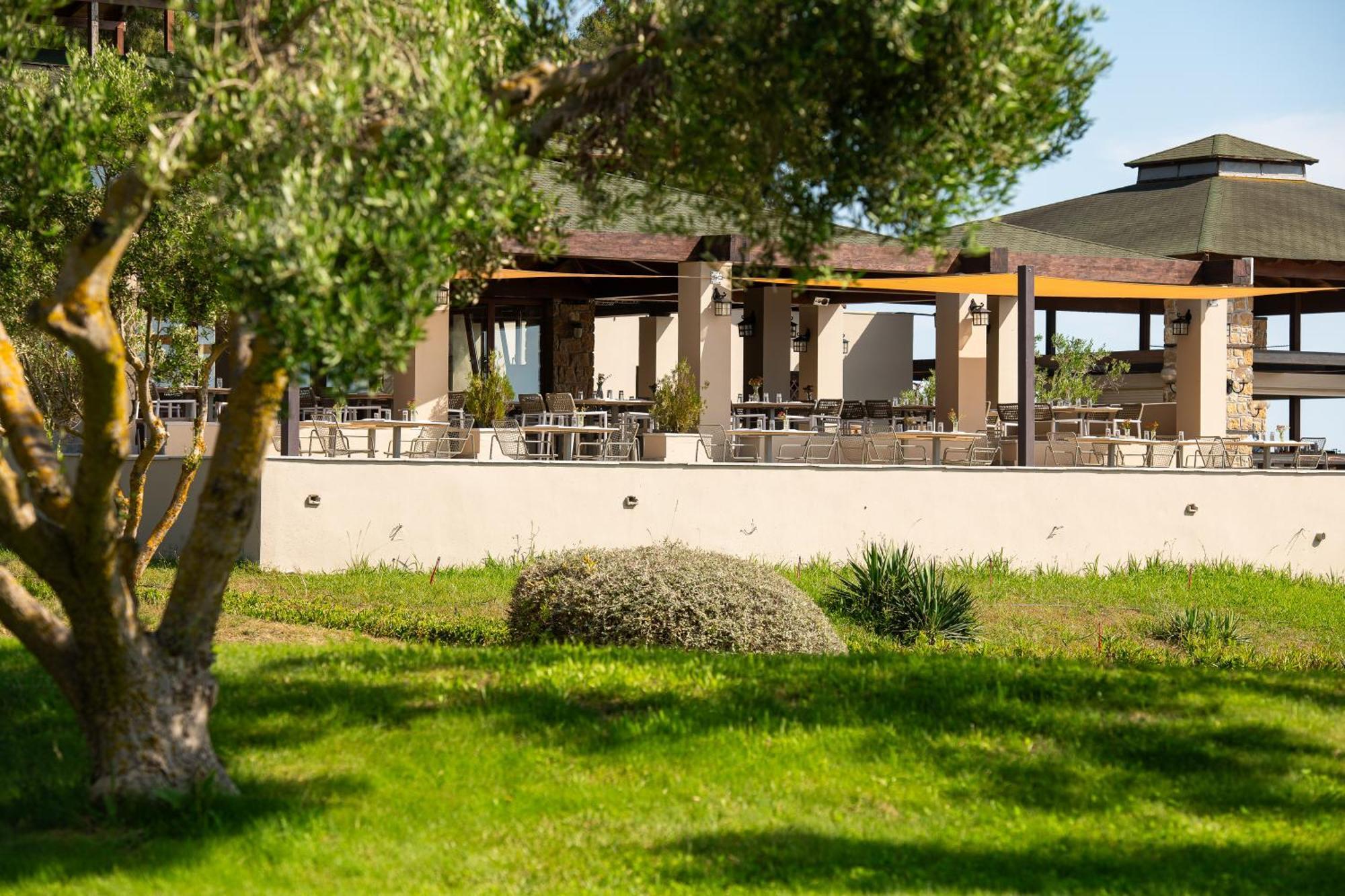 Simantro Beach Sani (Chalkidiki) Exterior foto The campus of the University of Patras